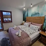 Lola 17 Apartment *